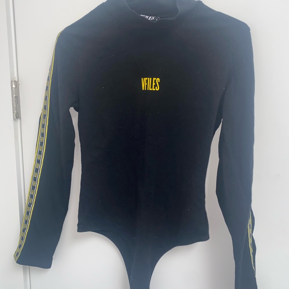 vfiles black and yellow long sleeve one piece(worn)
